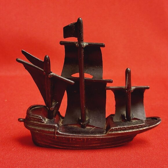 Vintage Antique Finish Die Cast Metal Sailing Ship Pencil Sharpener - Picture 2 of 15